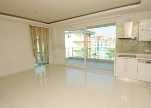 شقة بإطلالة بحرية مميزة في منطقة كاستل – ألانيا