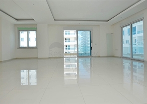 شقة واسعة في منطقة محمود لار – ألانيا 