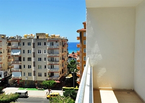 شقة واسعة في منطقة محمود لار – ألانيا 