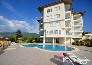 شقة مميزة جداً ضمن مجمع سكني راقي و هادئ في منطقة أوبا – ألانيا