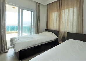 شقة مميزة جداً ضمن مجمع سكني راقي و هادئ في منطقة أوبا – ألانيا