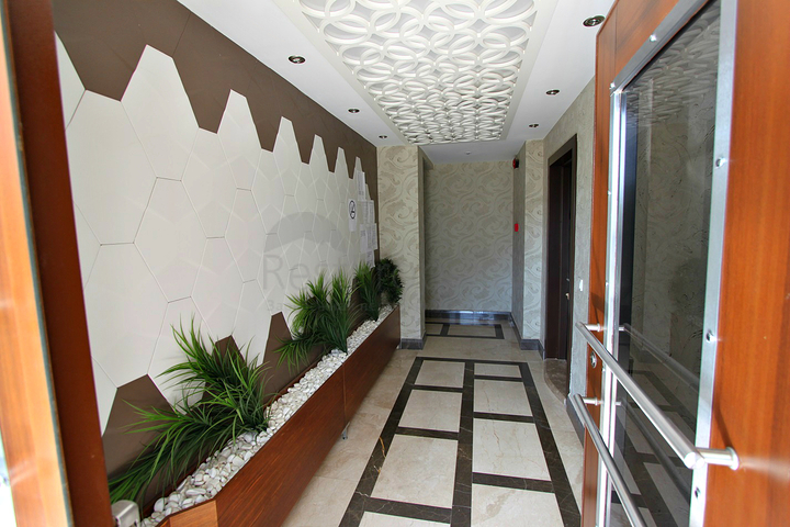 شقة مفروشة على بعد 800 متر عن البحر ضمن حي ليمان من منطقة كونيالتي – ألانيا