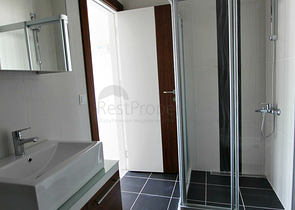 شقة مفروشة على بعد 800 متر عن البحر ضمن حي ليمان من منطقة كونيالتي – ألانيا