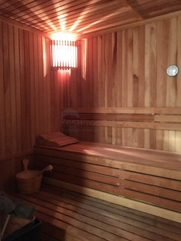 فيلا فاخرة بإطلالات بحرية وطبيعية ساحرة في منطقة محمود لار – ألانيا