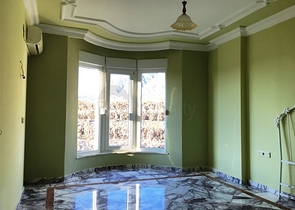 فيلا فاخرة بإطلالات بحرية وطبيعية ساحرة في منطقة محمود لار – ألانيا