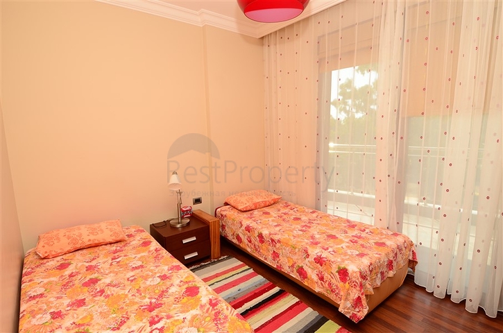 شقة مفروشة ضمن مجمع على الخط الأول من البحر في مركز ألانيا