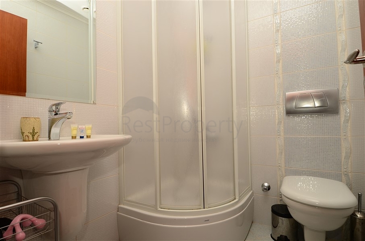 شقة مفروشة ضمن مجمع على الخط الأول من البحر في مركز ألانيا