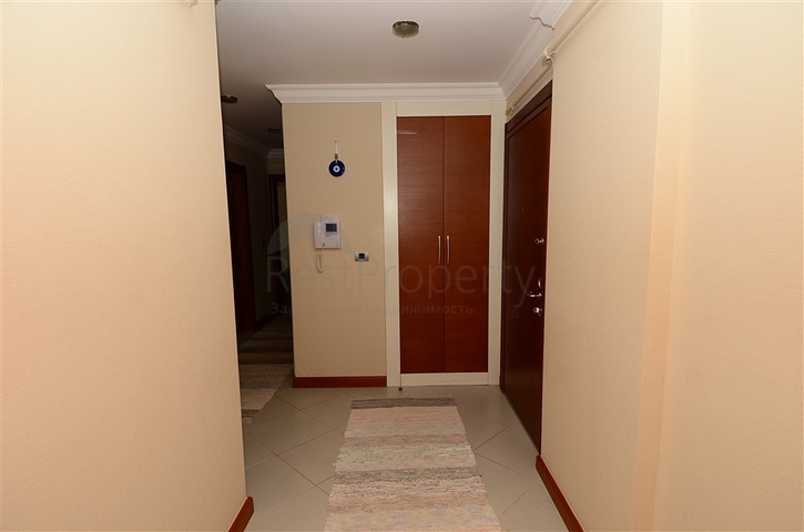 شقة مفروشة ضمن مجمع على الخط الأول من البحر في مركز ألانيا