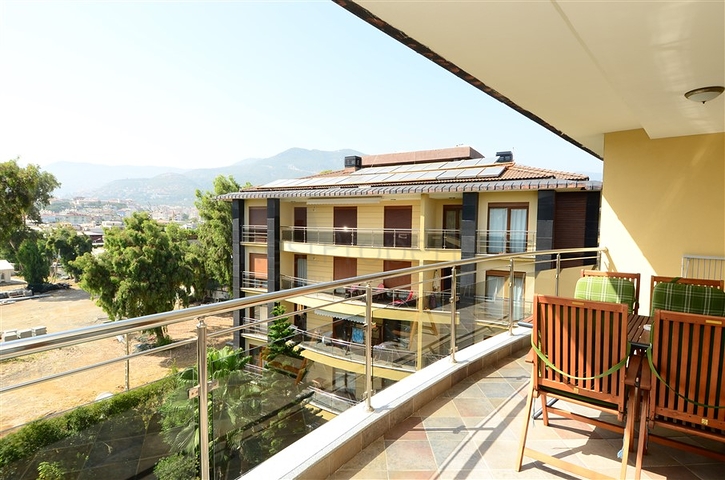 شقة مفروشة ضمن مجمع على الخط الأول من البحر في مركز ألانيا