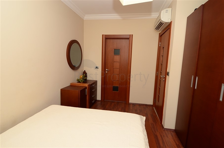 شقة مفروشة ضمن مجمع على الخط الأول من البحر في مركز ألانيا