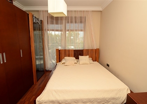 شقة مفروشة ضمن مجمع على الخط الأول من البحر في مركز ألانيا