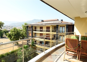 شقة مفروشة ضمن مجمع على الخط الأول من البحر في مركز ألانيا