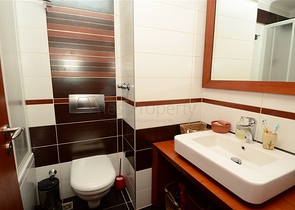 شقة مفروشة ضمن مجمع على الخط الأول من البحر في مركز ألانيا