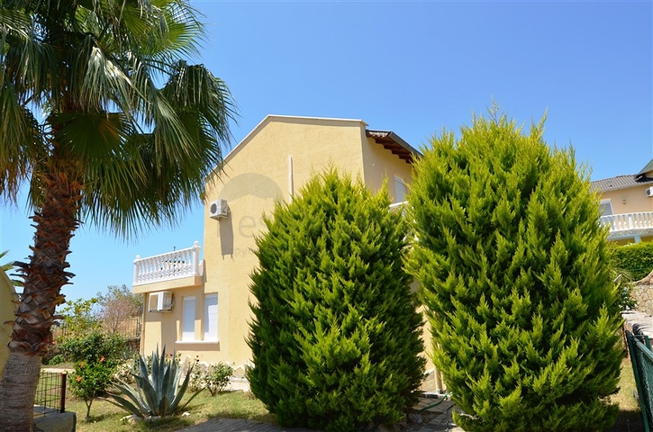 فيلا على مقربة من شواطئ البحر المتوسط في منطقة كوناكليه – ألانيا