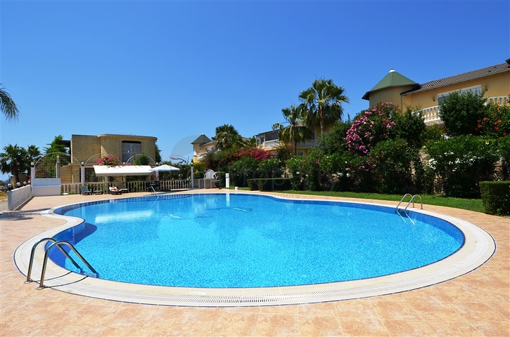 فيلا على مقربة من شواطئ البحر المتوسط في منطقة كوناكليه – ألانيا