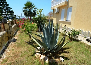 فيلا على مقربة من شواطئ البحر المتوسط في منطقة كوناكليه – ألانيا