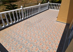 فيلا على مقربة من شواطئ البحر المتوسط في منطقة كوناكليه – ألانيا