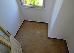 فيلا على مقربة من شواطئ البحر المتوسط في منطقة كوناكليه – ألانيا