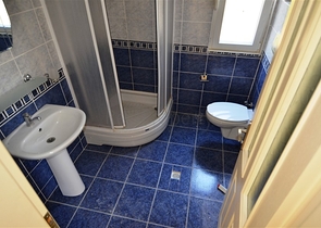 فيلا على مقربة من شواطئ البحر المتوسط في منطقة كوناكليه – ألانيا