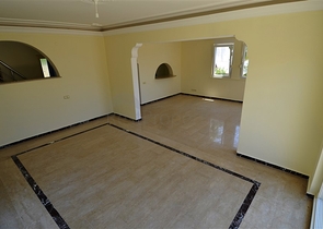 فيلا على مقربة من شواطئ البحر المتوسط في منطقة كوناكليه – ألانيا