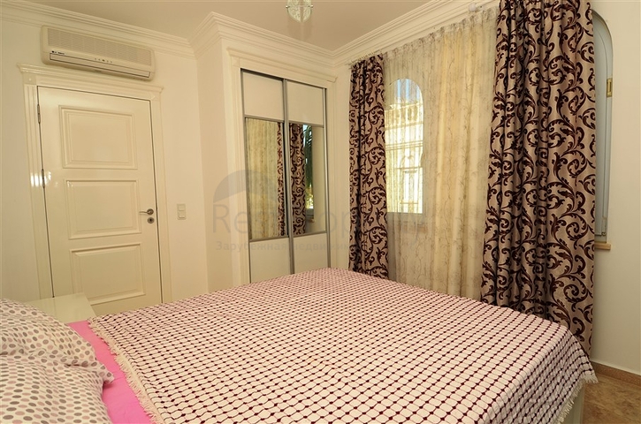 ضمن أرقى المجمعات السكنية فيلا مفروشة في منطقة كوناكليه – ألانيا