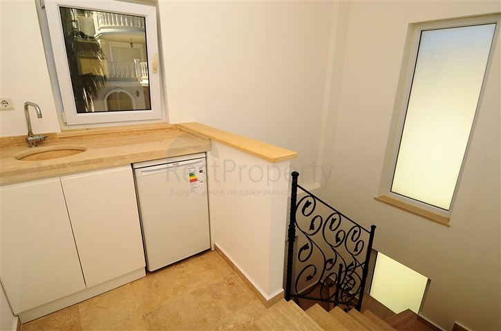 ضمن أرقى المجمعات السكنية فيلا مفروشة في منطقة كوناكليه – ألانيا