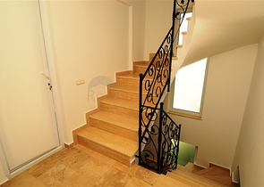 ضمن أرقى المجمعات السكنية فيلا مفروشة في منطقة كوناكليه – ألانيا