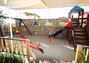 ضمن أرقى المجمعات السكنية فيلا مفروشة في منطقة كوناكليه – ألانيا