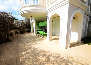 ضمن أرقى المجمعات السكنية فيلا مفروشة في منطقة كوناكليه – ألانيا