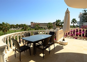 ضمن أرقى المجمعات السكنية فيلا مفروشة في منطقة كوناكليه – ألانيا