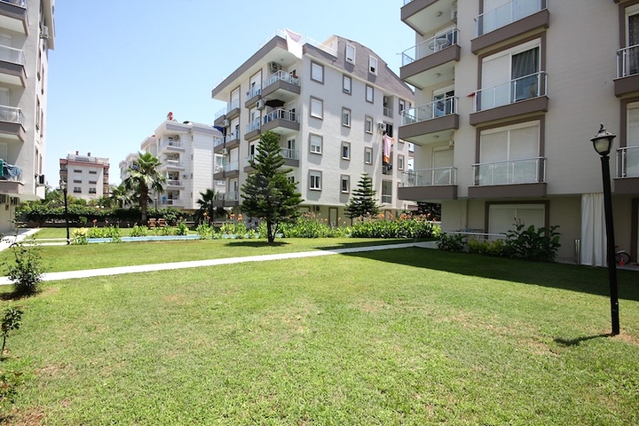 شقة مفروشة بتخطيط 2+1 في منطقة كونيالتي – أنطاليا