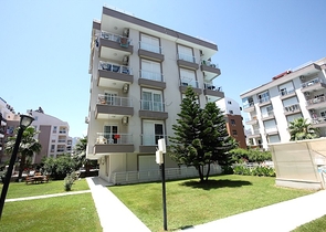 شقة مفروشة بتخطيط 2+1 في منطقة كونيالتي – أنطاليا