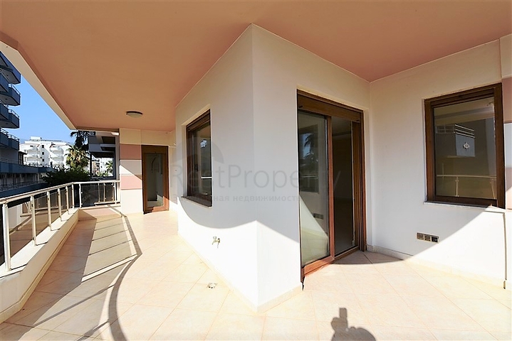 شقة بإطلالة بحرية رائعة في منطقة أوبا – ألانيا