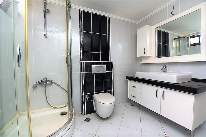 شقة بإطلالة بحرية رائعة في منطقة أوبا – ألانيا