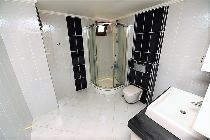 شقة بإطلالة بحرية رائعة في منطقة أوبا – ألانيا