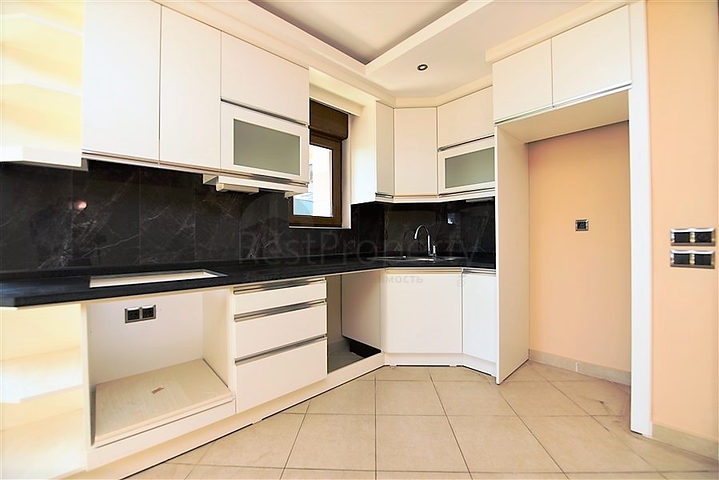 شقة بإطلالة بحرية رائعة في منطقة أوبا – ألانيا