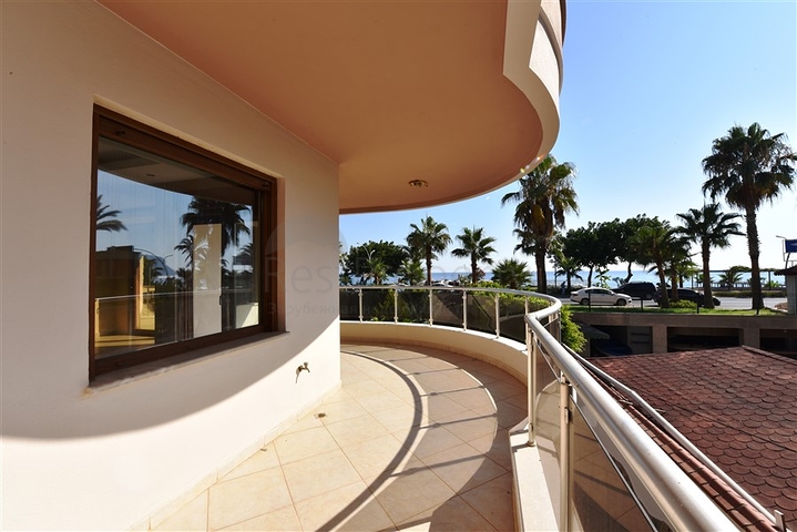 شقة بإطلالة بحرية رائعة في منطقة أوبا – ألانيا