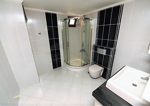 شقة بإطلالة بحرية رائعة في منطقة أوبا – ألانيا