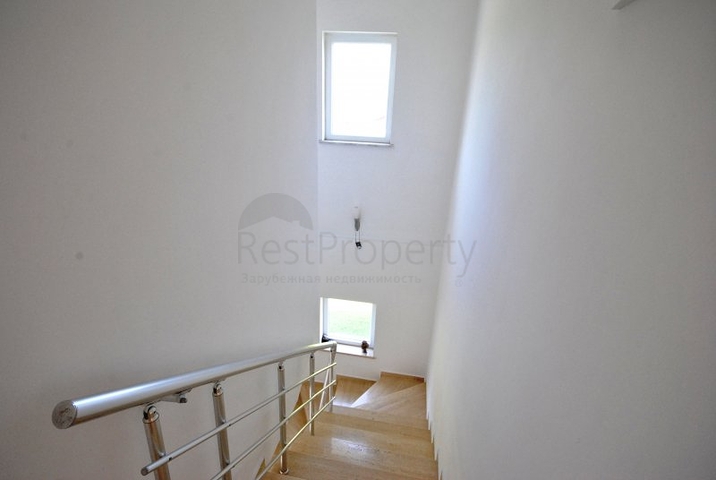 فيلا مفروشة ضمن مجمع سكني مميز في منطقة كيمير