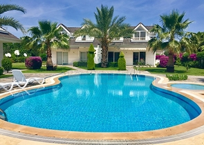 فيلا مفروشة ضمن مجمع سكني مميز في منطقة كيمير