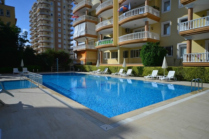 شقة واسعة ومريحة في منطقة محمود لار – ألانيا