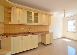 شقة واسعة ومريحة في منطقة محمود لار – ألانيا