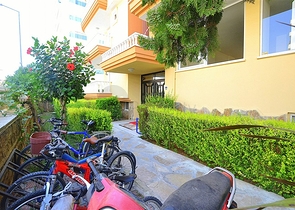 شقة واسعة ومريحة في منطقة محمود لار – ألانيا