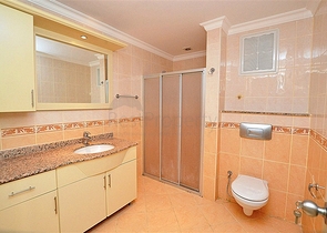 شقة واسعة ومريحة في منطقة محمود لار – ألانيا