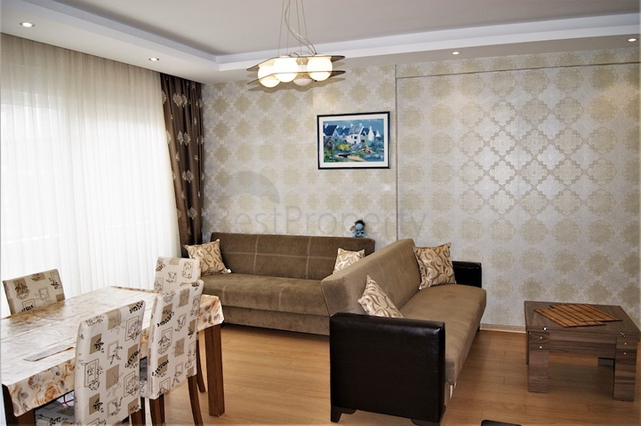 شقة مفروشة على بعد 600 متر عن البحر في منطقة ليمان – أنطاليا