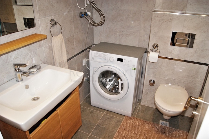 شقة مفروشة على بعد 600 متر عن البحر في منطقة ليمان – أنطاليا