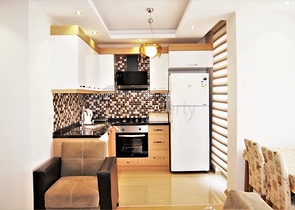 شقة مفروشة على بعد 600 متر عن البحر في منطقة ليمان – أنطاليا