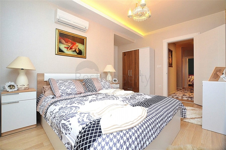 شقة مفروشة بإطلالة بحرية وجبلية في منطقة محمودلار – ألانيا