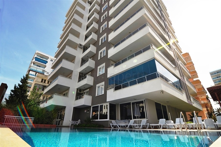 شقة مفروشة بإطلالة بحرية وجبلية في منطقة محمودلار – ألانيا