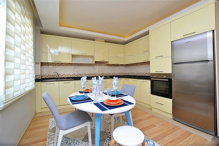 شقة مفروشة بإطلالة بحرية وجبلية في منطقة محمودلار – ألانيا